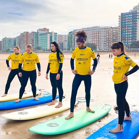 North Surf House Hostel