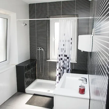 Hostel North Surf House Gijon
