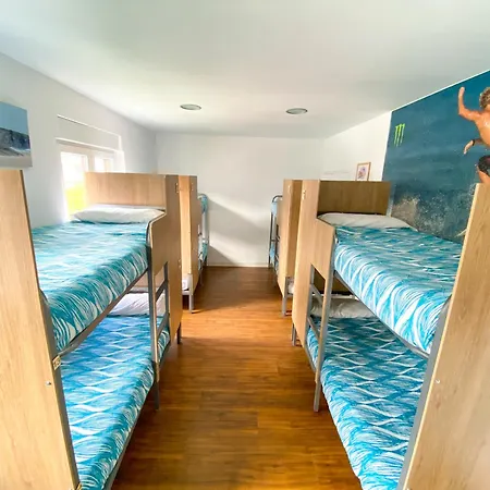 North Surf House Hostel *