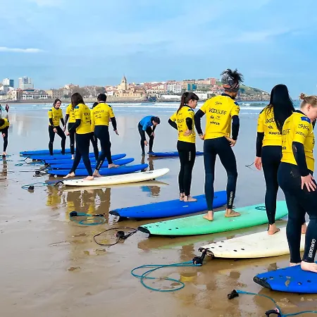 Hostal Surf House