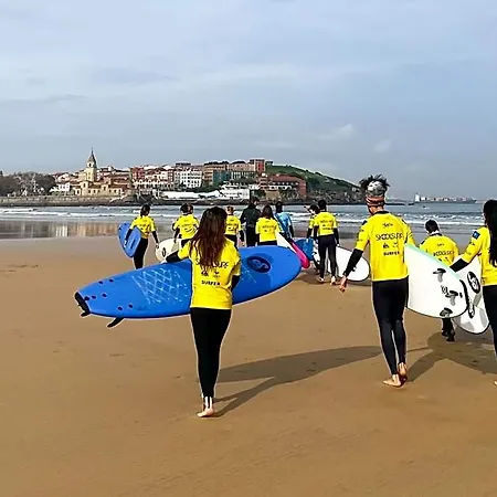 North Surf House Hostel Gijon
